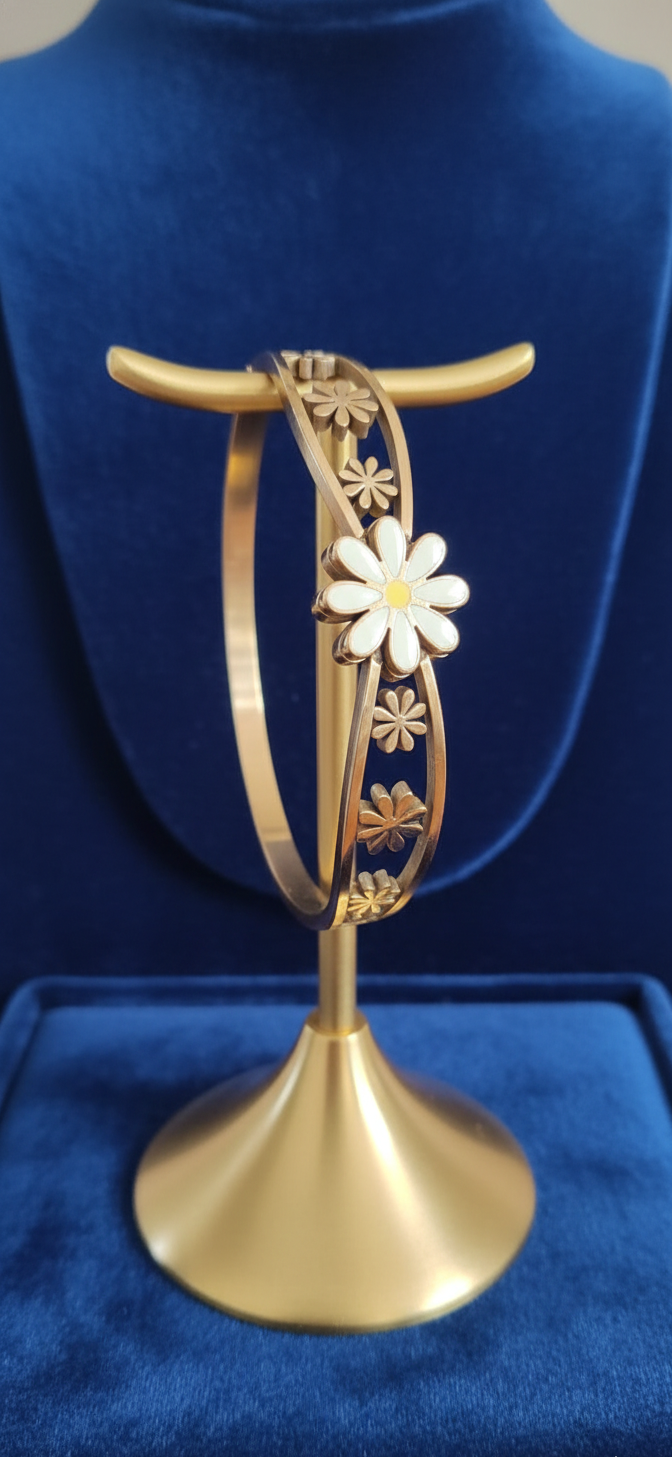 Floral Cutwork Bangle